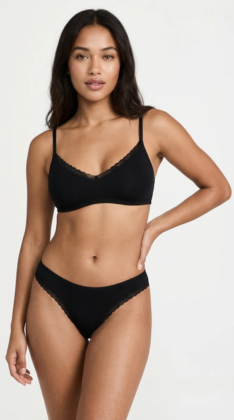 Siyah Kenarı Dantelli Brazilian Külot - Dantelli Kenar Detayı